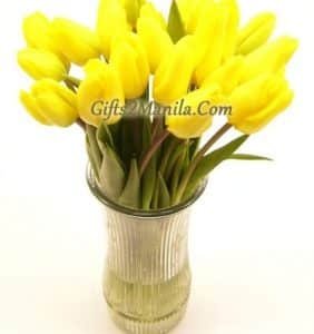 Yellow tulip in vase